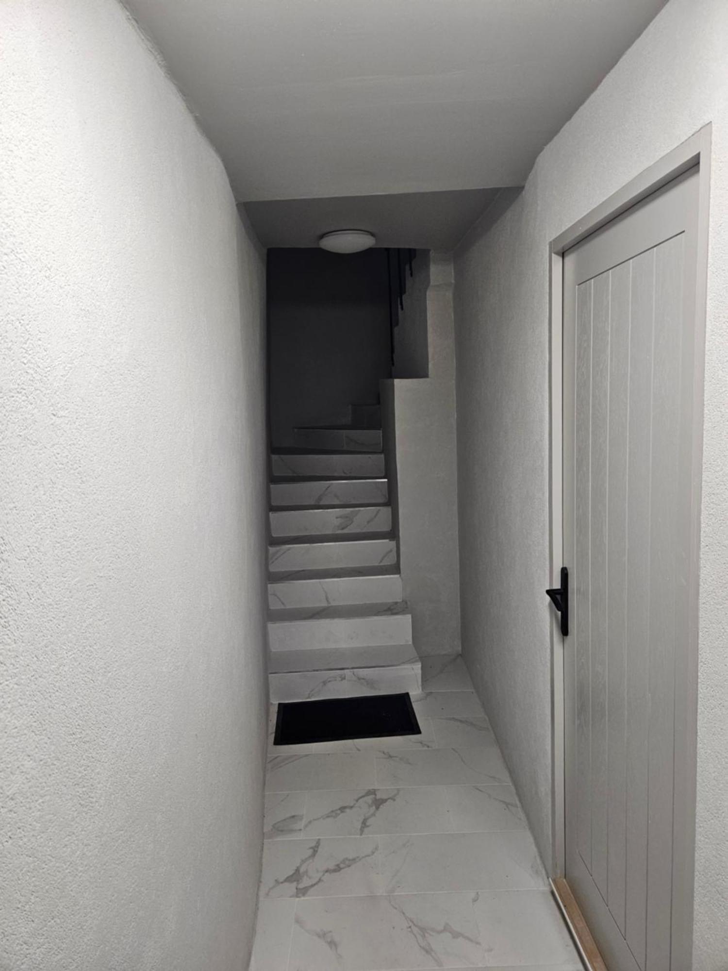 Appartement T2 Moderne, Calme Et Entierement Renove. Béziers